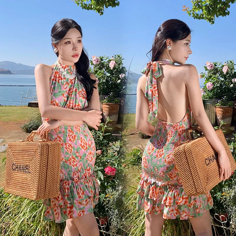 Backless Elastic Floral Print Tie-Up Halter Multi-Layer Dress