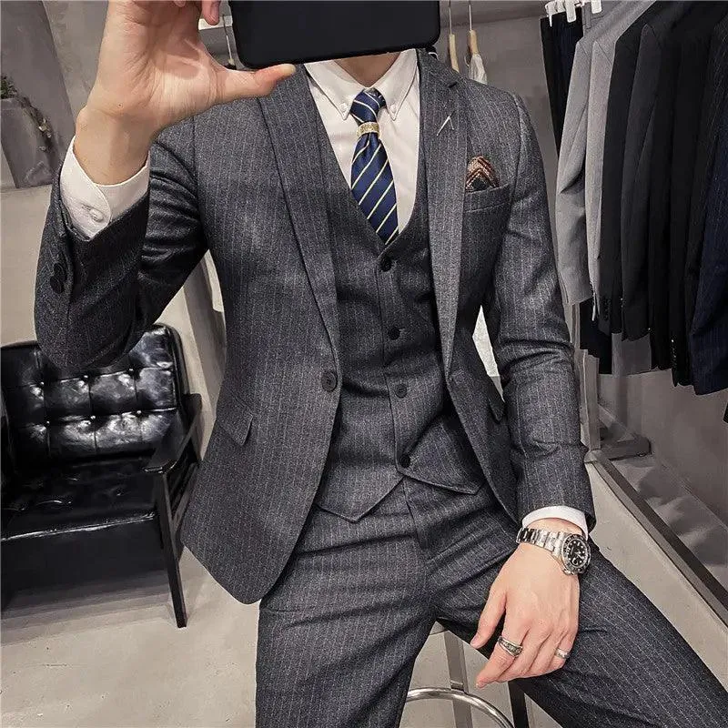 Korean-style slim fit striped three-piece suit